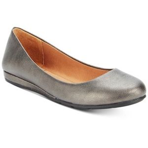 American Rag Pewter flats